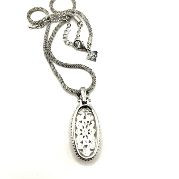 Cookie Lee Silver and Black Filigree Pendant Necklace Snake Chain - Picture 9 of 10